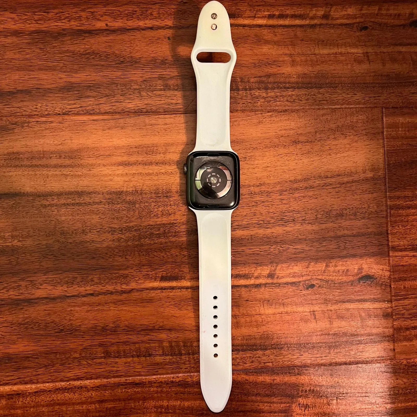 Apple Watch Series 4 Blue - (Unlocked) - Image 2