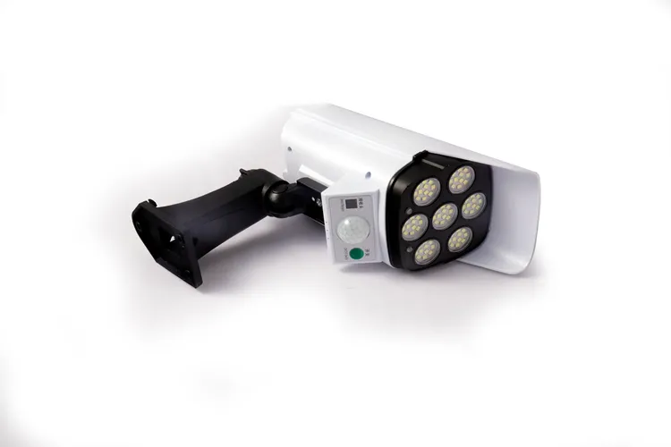 Outdoor Motion Sensor Solar Lights 2000 Lumens 77 LEDs Spotlight With Remote Controller - Image 3