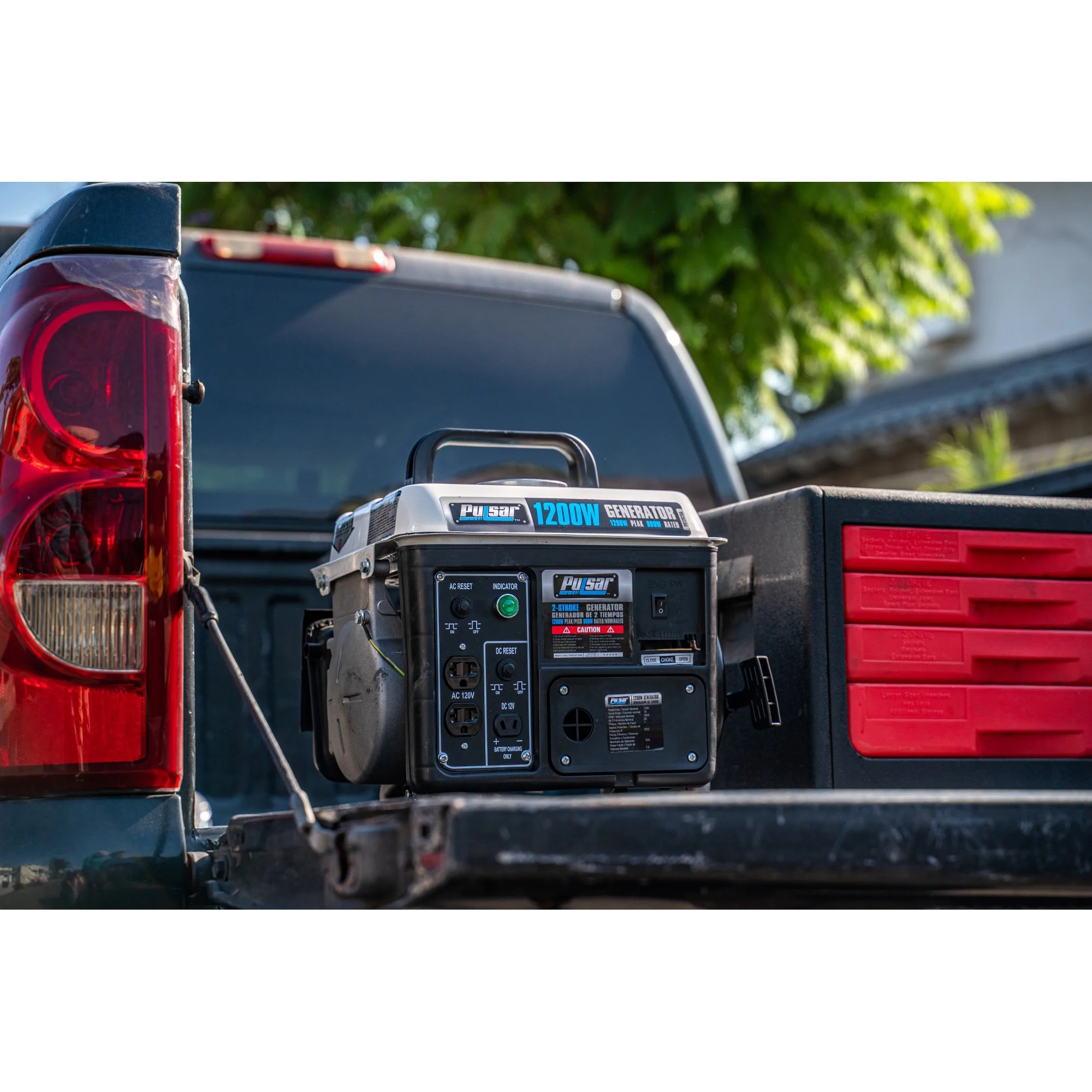 Pulsar 1200 Peak Watt, 900 Running Watt Portable 2-Cycle Gas Powered Generator - Image 4